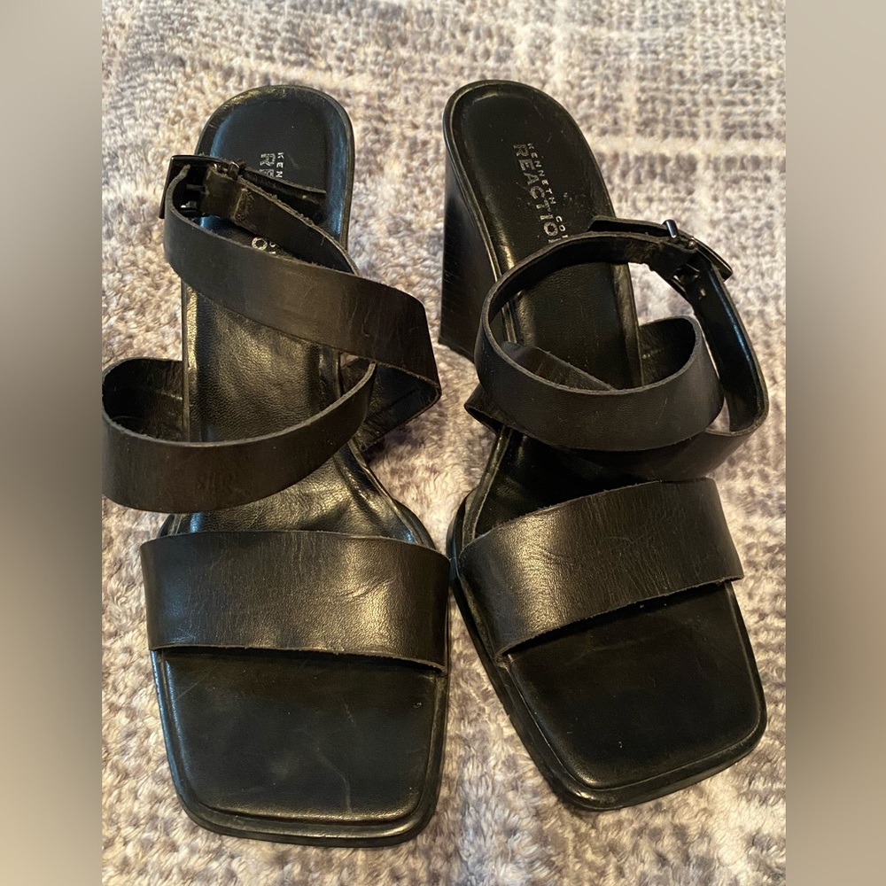 Kenneth Cole Black Leather Strappy Wedge Sandals, Sz 8.5